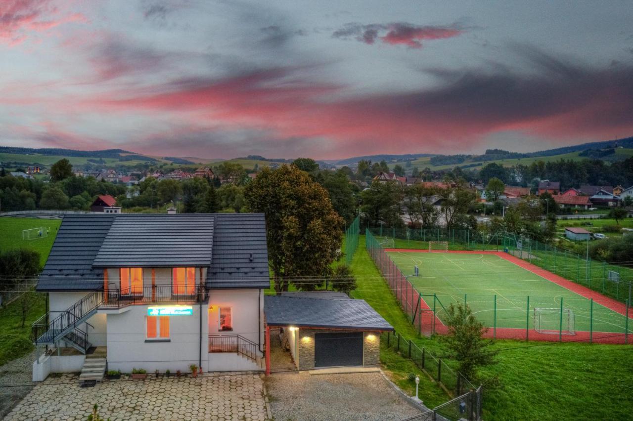 Stara Mleczarnia Lägenhet Tylicz Exteriör bild